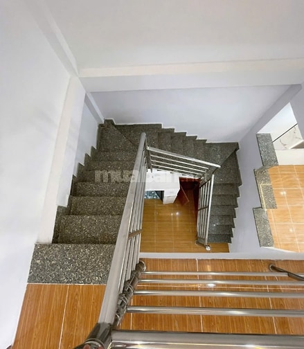 chính chủ bán nhà có sổ nở hậu Hóc Môn 72m2 giá 510tr thương lượng 