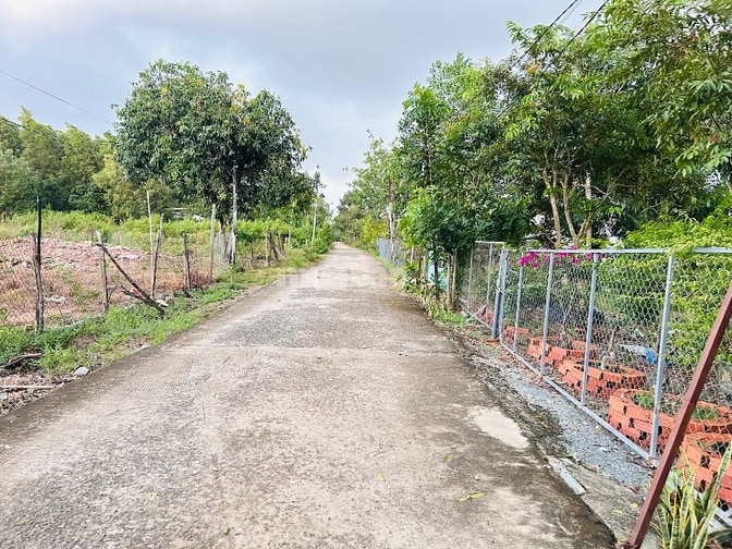 Bán gấp , có thương lượng nhẹ.
