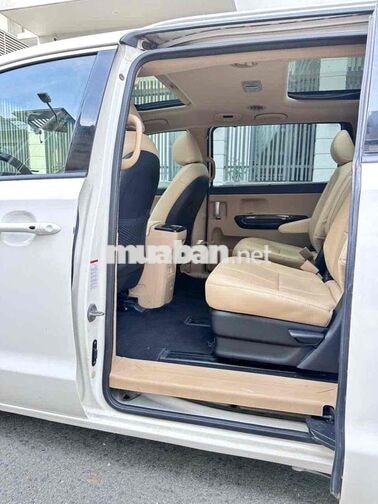 Kia Sedona 2016 ATH 7 chỗ Trắng