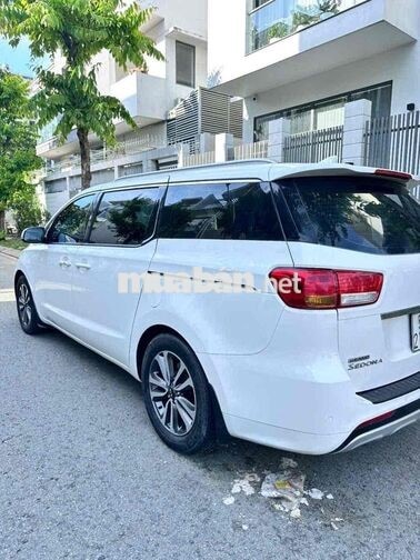 Kia Sedona 2016 ATH 7 chỗ Trắng