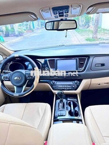 Kia Sedona 2016 ATH 7 chỗ Trắng