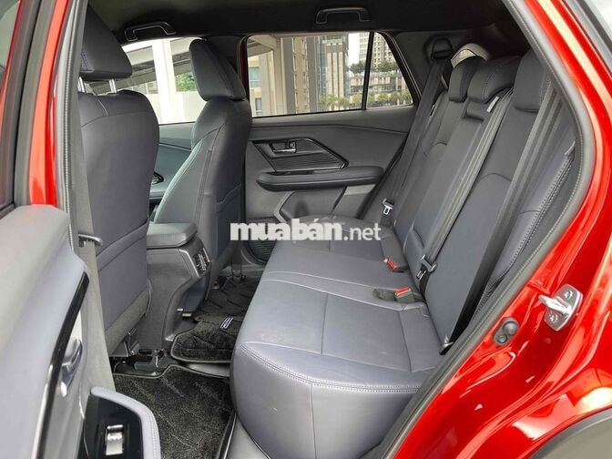 Toyota Yaris Cross SUV 2026 Đỏ 5 chỗ