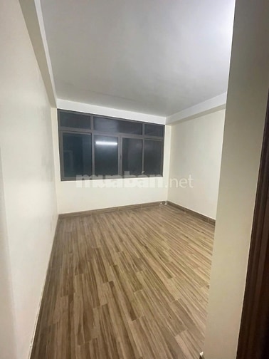 Nhà riêng 1/ Phan Xích Long, 94m2 sẵn nội thất, giá 14 tr/th 2PN, Ban 