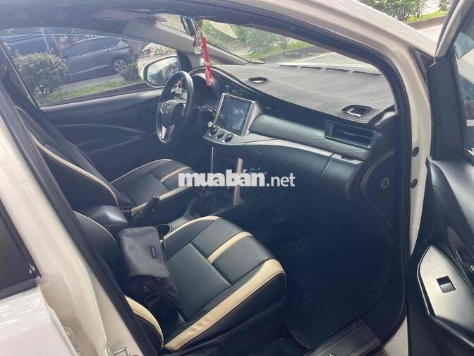 Toyota Innova 2018 Trắng xe 1 chủ từ mới