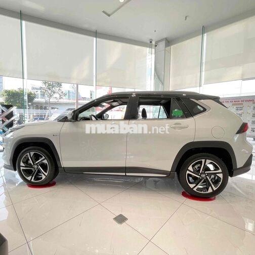 Toyota Yaris Cross 2026 Điện Trắng nóc đen