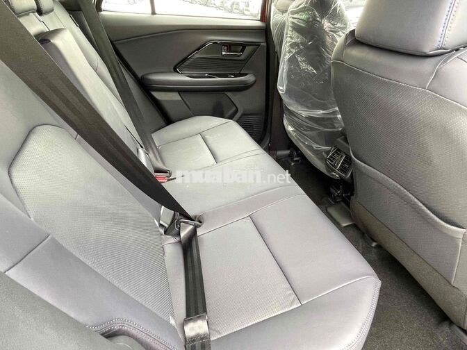 Toyota Yaris Cross 2026 Điện Trắng nóc đen