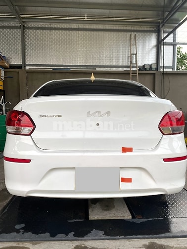 Kia Soluto 1.4 MT 2022, logo mới