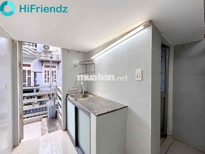 Cho Thuê Phòng Ban Công Giá Rẻ Gần Hoà Bình - Đầm Sen - ĐH Văn Hiến
