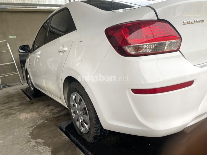 Kia Soluto 1.4 MT 2022, logo mới