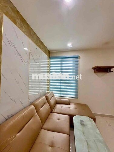 Cho thuê Căn 2PN và 2WC Full nội thất. Chỉ 8,5 triệu. LH Hương