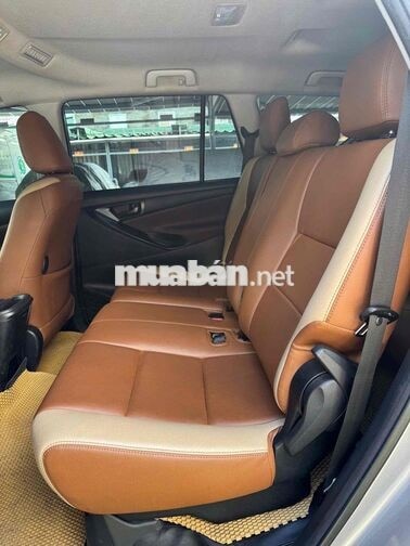 Toyota Innova 2022 Số sàn Bạc 100.000 km