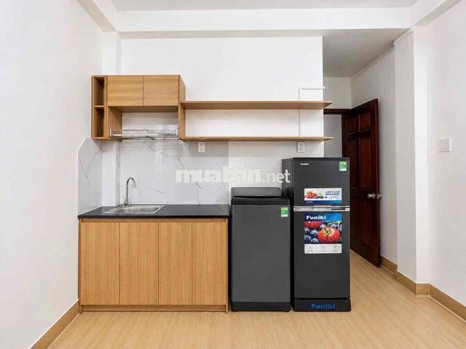 Căn Hộ cửa sổ Full nội thất máy giặt riêng ngay parc Mall Cao Lỗ