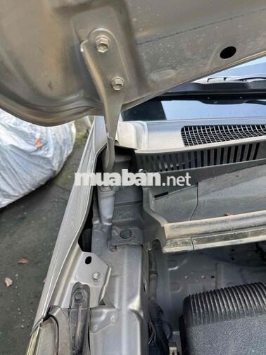 Toyota Innova 2022 Số sàn Bạc 100.000 km