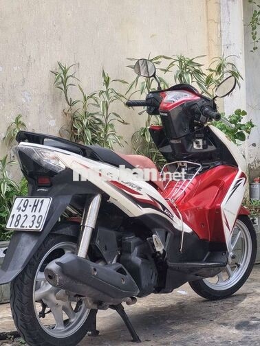 Honda Air Blade Fi Xăng Đỏ trắng