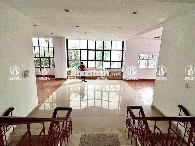 🔴*CỰC HIẾM*BIỆT THƯ NGAY SÂN BAY TÂN SƠN NHẤT 1000m2