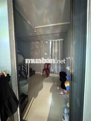 CHO THUÊ NHÀ KINH DOANH MẶT TIỀN ĐƯỜNG 2/4 GIÁ 20 TRIỆU/THÁNG