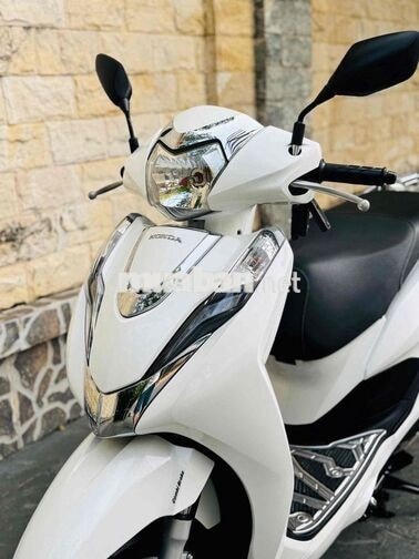Honda Lead 125fi 2023 Trắng 7000 km 4Val khoá smk