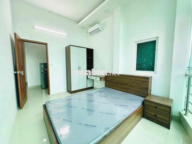 Cho thuê căn hộ 2pn1wc cửa sổ thang máy full nt ngay Hùng Vương quận 5