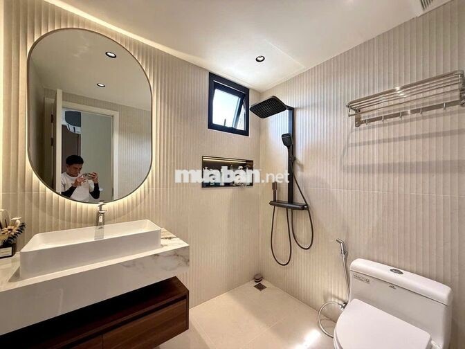 CHO THUÊ CĂN PENTHOUSE NỘI THẤT CAO CẤP 3 PHÒNG NGỦ PHÍA NAM NHA TRANG