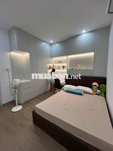 GẦN AEON TÂN PHÚ, NHÀ 5 TẦNG FULL NỘI THẤT