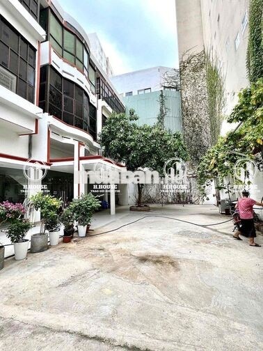 🔴*CỰC HIẾM*BIỆT THƯ NGAY SÂN BAY TÂN SƠN NHẤT 1000m2