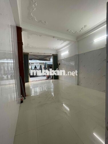 Cho thuê mặt tiền Lê Thị Xuyến