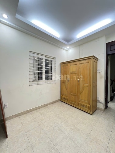 Cho thuê nhà mới đẹp Hẻm Xe 8m - Đường Nguyễn Đình Chiểu, P.5, Q.3
