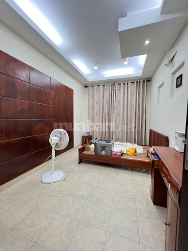 Cho thuê nhà mới đẹp Hẻm Xe 8m - Đường Nguyễn Đình Chiểu, P.5, Q.3