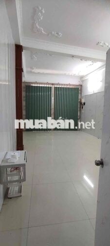 Cho thuê mặt tiền Lê Thị Xuyến