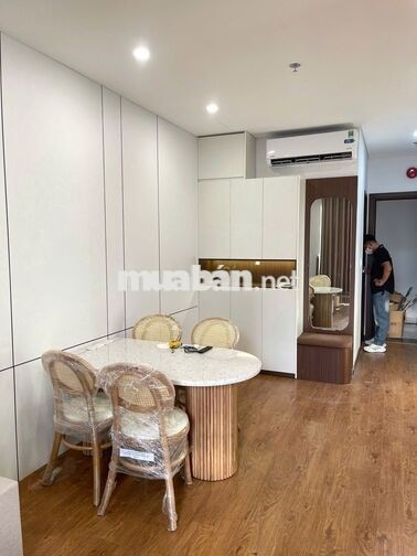 CHO THUÊ CĂN 2PN MIA CENTER POINT TẦNG CAO, FULL NỘI THẤT – 13TR/THÁNG