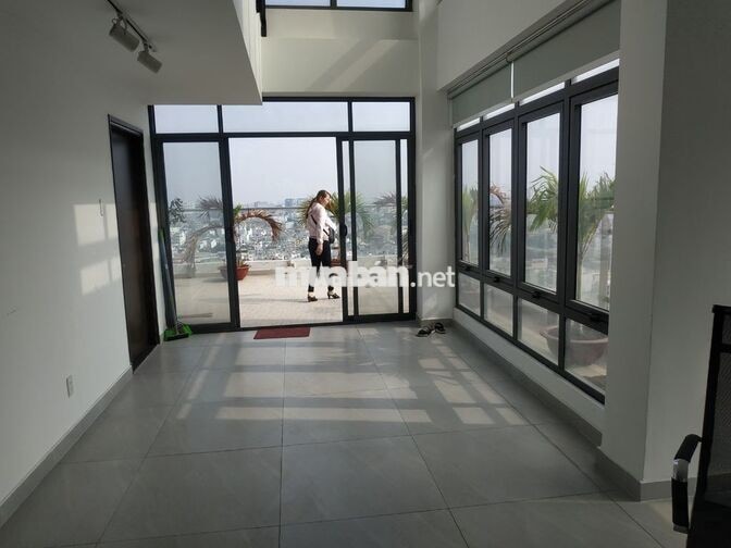 Cho thuê căn Penthouse Bảy Hiền Tower, DT 188m2, 4PN, 4WC, 17tr