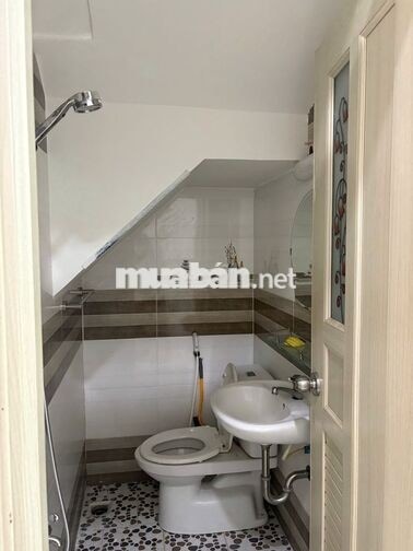 CHO THUÊ NHÀ P1 GÒ VẤP - 12TR/THANG - 2PN 2WC - 42M2