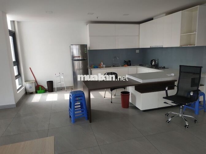 Cho thuê căn Penthouse Bảy Hiền Tower, DT 188m2, 4PN, 4WC, 17tr