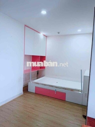Cần bán gấp căn hộ 1 phòng ngủ, đầy đủ nội thất, dọn vào ở ngay