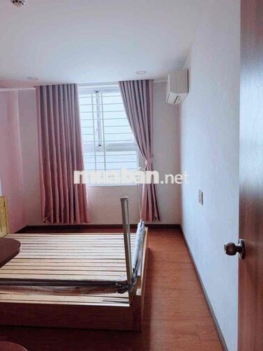 Cần bán gấp căn hộ 1 phòng ngủ, đầy đủ nội thất, dọn vào ở ngay