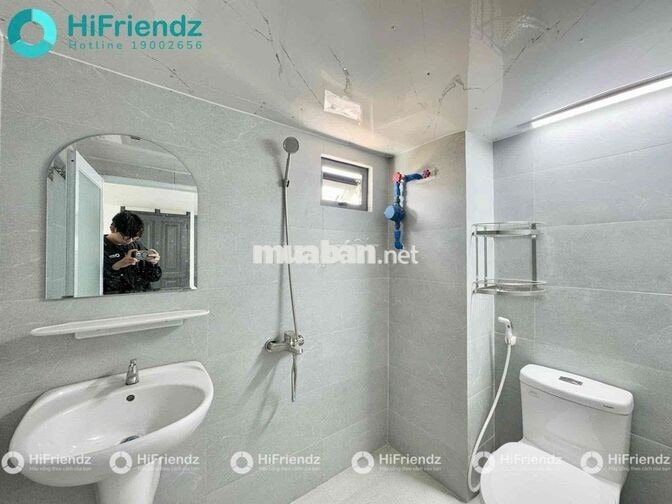 PHÒNG GÁC MÁY LẠNH NGAY SAU LƯNG GTVT, LĐXH, CÁCH CVPM VÀI PHÚT