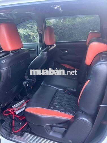Suzuki Ertiga 2019 Trắng 7 chỗ