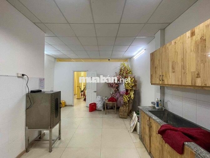 MẶT BẰNG KINH DOANH ĐA NGÀNH NGHỀ, 6x30m2 MẶT TIỀN NGUYỄN THỊ THẬP Q7