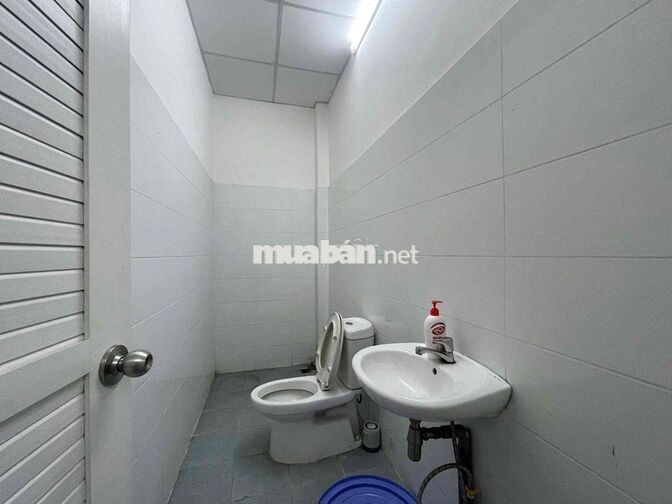 MẶT BẰNG KINH DOANH ĐA NGÀNH NGHỀ, 6x30m2 MẶT TIỀN NGUYỄN THỊ THẬP Q7