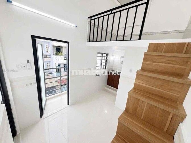 Phòng Duplex Ban Công Cho Thuê Gần Đầm Sen_Hồng Bàng CS2_Sẵn Máy Lạnh