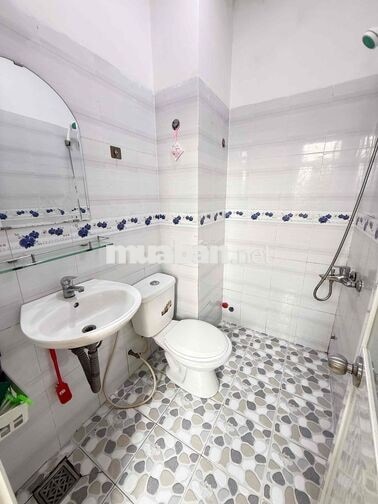 Phòng cho thuê full nội thất khu Tên Lửa