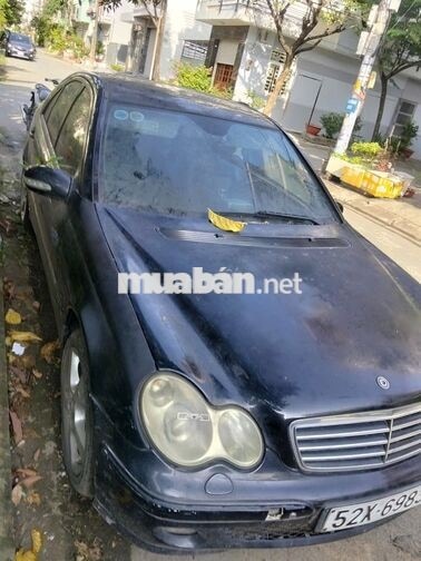 Mercedes-Benz C240 Đen