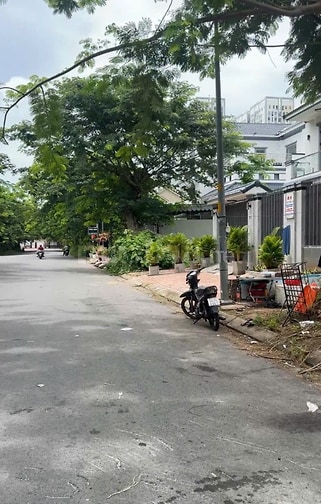 Cần bán nhà KDC 13E làng Việt Kiều, xã Bình Hưng, nhà thô
