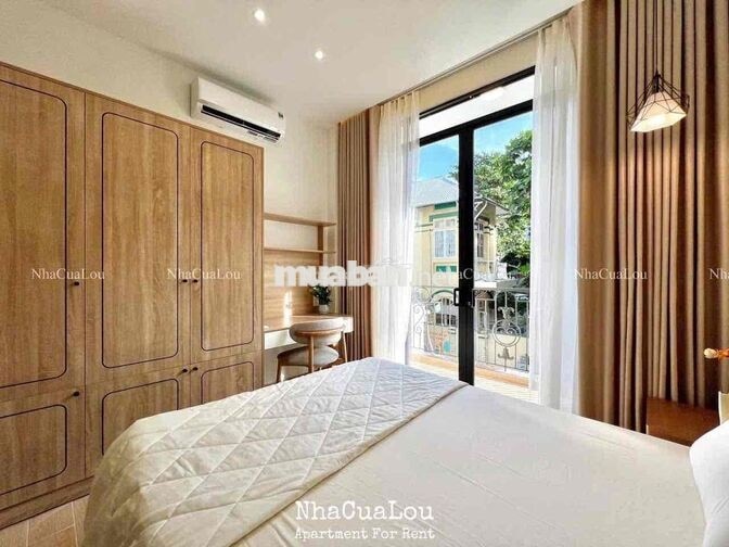 Cho Thuê Căn Hộ Đinh Công Tráng Quận 1 – Ban Công Lớn, Cửa Sổ Rộng, Bế