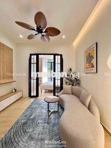 Cho Thuê Căn Hộ Đinh Công Tráng Quận 1 – Ban Công Lớn, Cửa Sổ Rộng, Bế