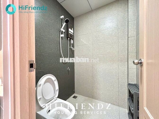 Trống sẵn siêu phẩm Studio nội thất mới 100% ban công hành lang tại Q6