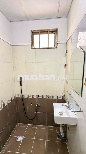 Phòng Full Nội Thất Ngay mặt tiền đường