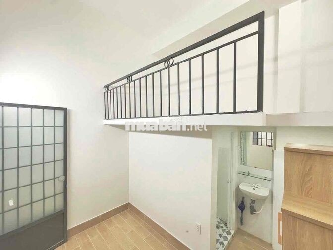 DUPLEX GIÁ RẺ MỚI TINH FULL NỘI THẤT ĐỐI DIỆN ETOWN NHÀ GA T3