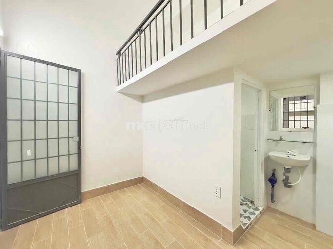 DUPLEX GIÁ RẺ MỚI TINH FULL NỘI THẤT ĐỐI DIỆN ETOWN NHÀ GA T3