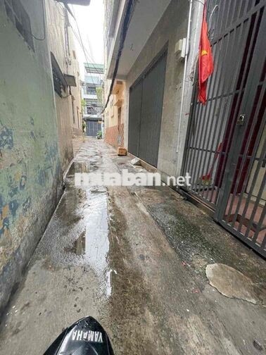 nhà thuê 1 trệt 1 lầu - đường Nguyễn Trọng Tuyển, Phú Nhuận